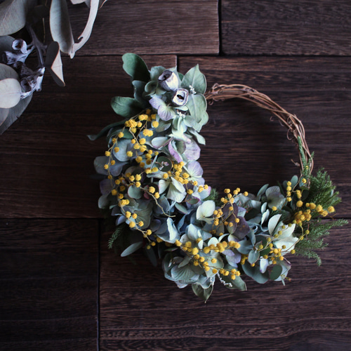 ふんわり紫陽花とユーカリのハーフリース✳︎ドライフラワー◎20センチ  