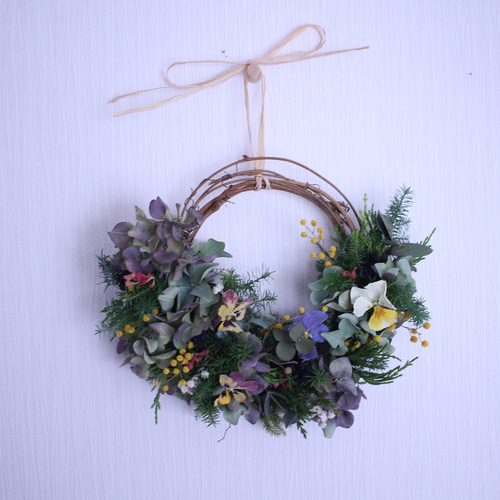 ビオラ咲く春のお庭リース✳︎小さめハーフリース リース ダーチャ  