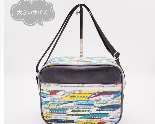 手作り☆通園ショルダーバッグ☆Mサイズ☆電車柄ツートン