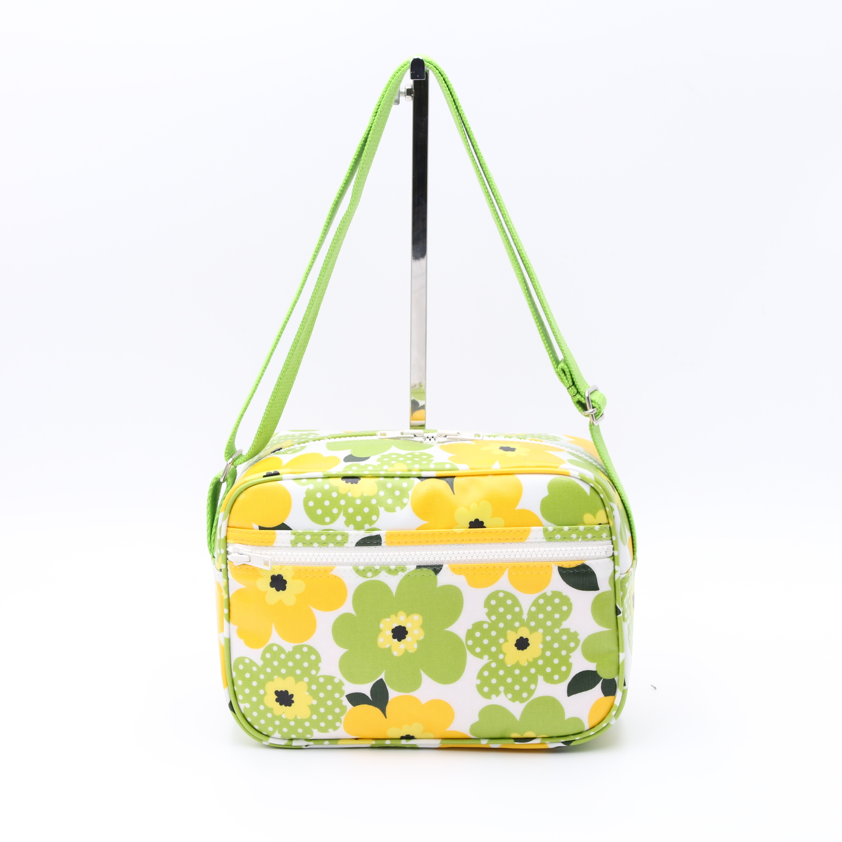 受注製作　ショルダーバッグ　防水ラミネート素材の通園バッグ　北欧　黄緑　花柄　幼稚園バッグ　入園　保育園バッグ　女の子