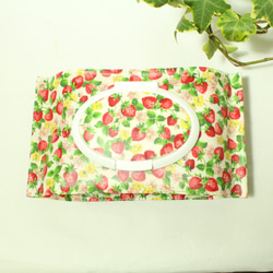 苺　いちご　花　おしりふきケース　出産祝い　ラミネート　ウェットティッシュ　ベビー　プレゼント 3枚目の画像