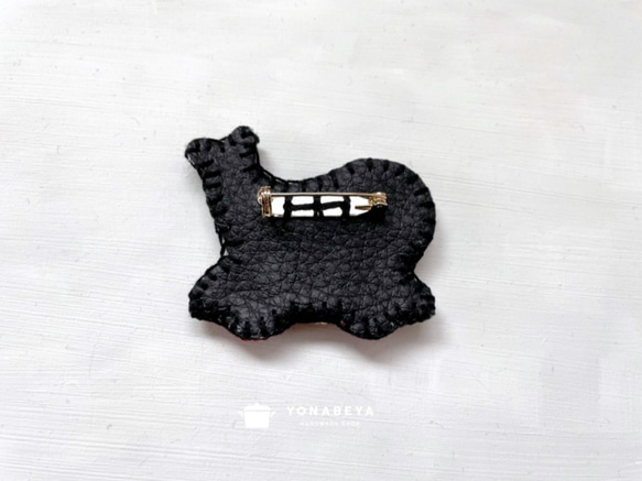 《受注生産》ビーズ刺繍・郷土玩具シリーズ・鯨車ブローチ 6枚目の画像