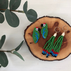 専用★ビーズ刺繍ピアス　ハンドメイドピアス　動物モチーフ　アニマルピアス パンダ ビーズ刺繍ピアス ハンドメイドピアス 動物モチーフ