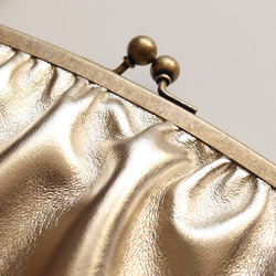 がま口お財布バッグ （長財布サイズ）メタリックプラチナゴールド　 2枚目の画像