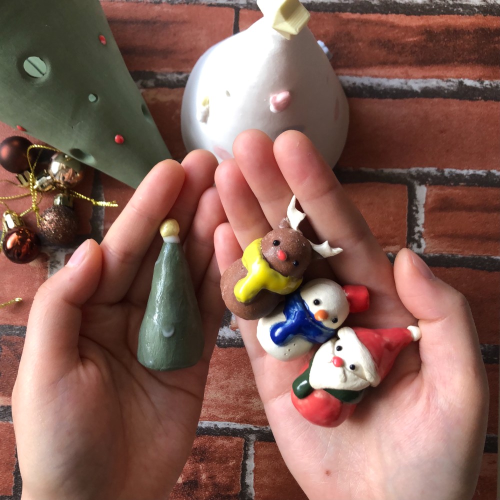 Creema限定＊【信楽焼】クリスマス4点セット 陶器　伝統工芸　サンタ　雪だるま　トナカイ　置物　限定　プレゼント