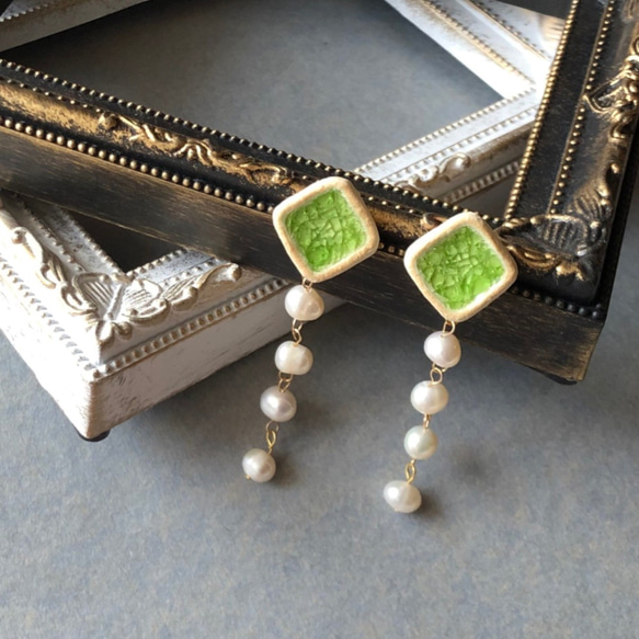 用於婚禮和入場儀式[Shigaraki]散發珍珠-方形-陶瓷耳環耳環真正的珍珠Shigaraki Deep Midori 第1張的照片