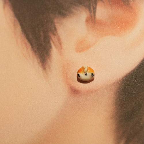 柴犬〜shibainu〜ピアス ピアス（スタッド・一粒） Studio Humming