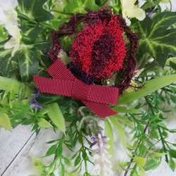 コキア モチーフ ハンドメイド ネックレス 手作り 編み物 ワイヤー入り 季節 植物 紅葉 1枚目の画像