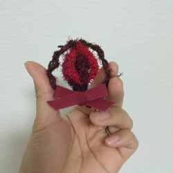 コキア モチーフ ハンドメイド ネックレス 手作り 編み物 ワイヤー入り 季節 植物 紅葉 3枚目の画像