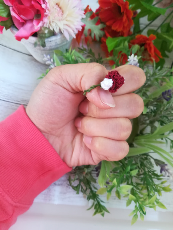 【クーポンあり】真紅の薔薇モチーフのワイヤーリング 薔薇 指輪 リング ワイヤー 植物 バラ かすみ草 8枚目の画像
