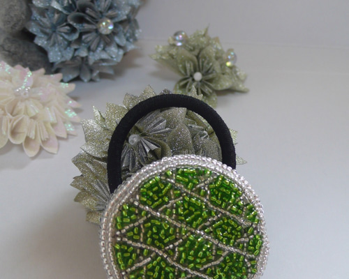 ビーズ刺繍ゼブラ柄ヘアバンド ビーズ刺繍ゼブラ柄ヘアバンド
