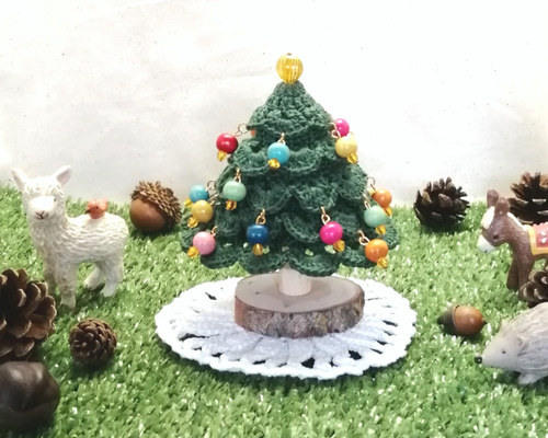 レース編みのナチュラルなクリスマスツリー（深緑） その他インテリア