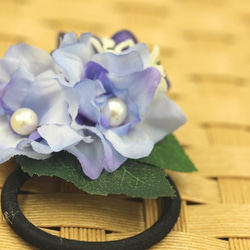 ＊送料値引＊のブルー系天然石のお花ヘアゴム♡ 4枚目の画像