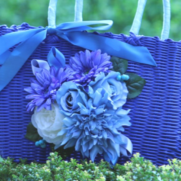 ♡ブルー系お花のブルーカゴバック（大）♡ 3枚目の画像