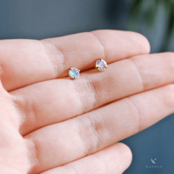 K18 珍貴蛋白石柱式耳環 ~Ello Fiol~ 十月生日石 第6張的照片