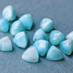 Single Larimar (Trilliant Cut) K10 鉤形耳環 ~ESPOIR~ 第2張的照片