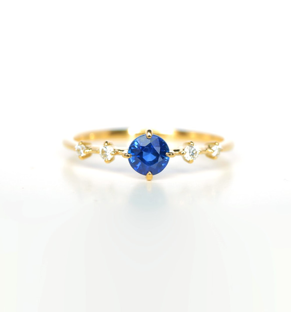 藍寶石和鑽石 K18 戒指圓形切割 ~Ello Lily~ 九月生日石 第4張的照片
