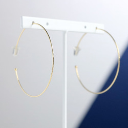 [日本製造] K10YG（10K 黃金）切割圈形耳環 40 毫米 x 0.7 毫米 [一對] 第4張的照片
