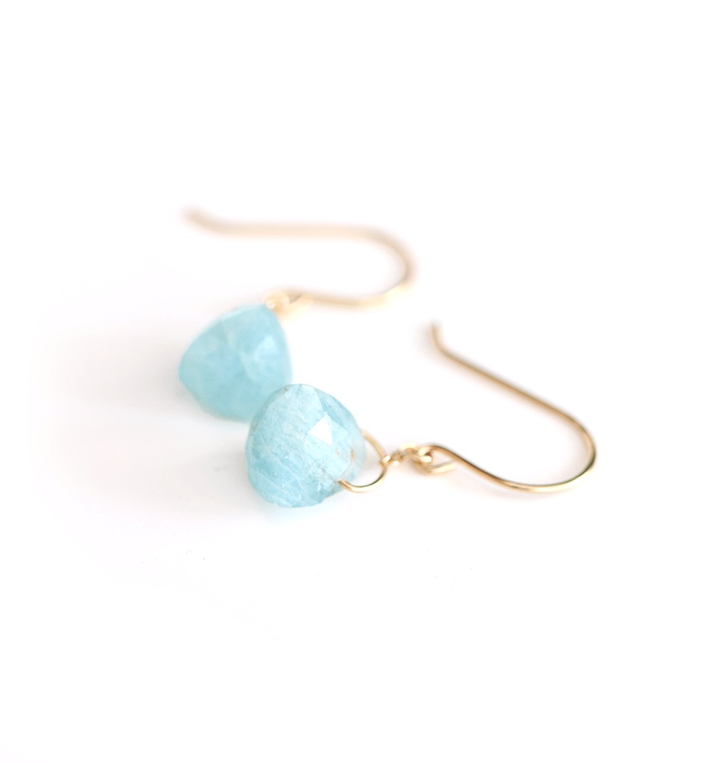 一粒ミルキーアクアマリン(トリリアントカット) K10フックピアス~ESPOIR~ 13,552円