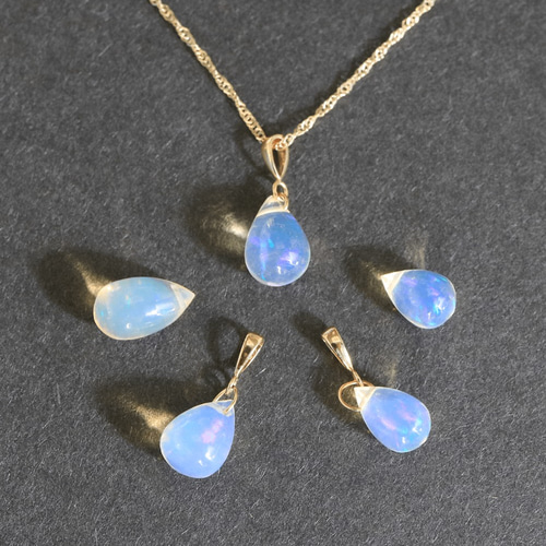 数量限定＊10月誕生石 K10 大粒ウォーターオパール ネックレス