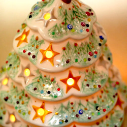 クリスマスツリーの灯り 1枚目の画像