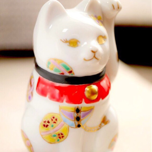 受注制作＊金彩鞠柄招き猫 招き猫 Jun. 通販 3390261｜Creema