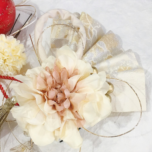 大きな つまみ細工 髪飾り 薔薇 成人式やウエディングに 振袖 結婚式