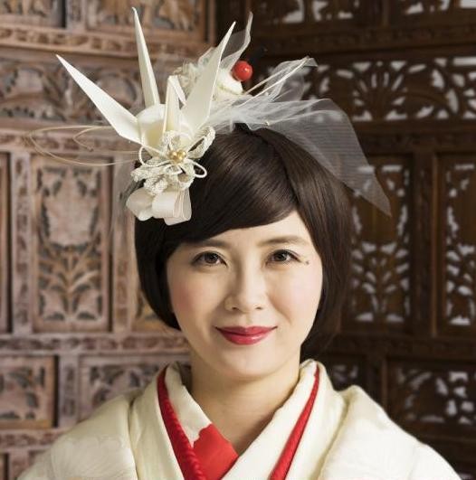 【トレンドの白×ゴールド】白無垢　簪　成人式　振袖　大正ロマン　鶴響の祝い組紐 【トレンドの白×ゴールド】白無垢　簪　成人式　振袖　大正ロマン　鶴響の祝い組紐