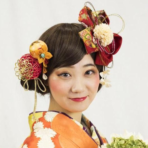 成人式にぴったり レトロなつまみ細工髪飾り 成人式 結婚式 髪飾り つまみ細工 大きめ 和モダン 大正ロマン