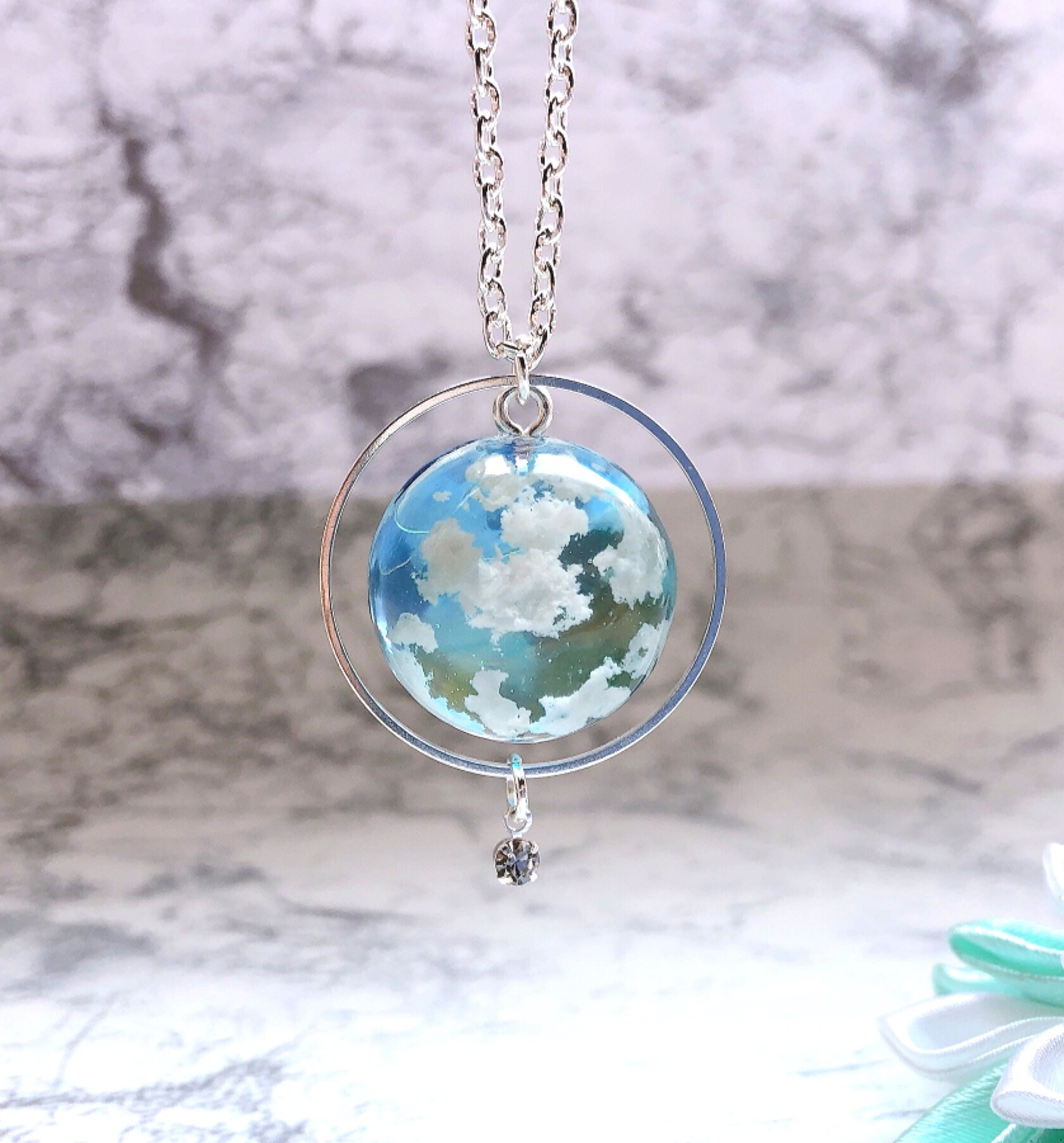 No.686 幻想 球体　ネックレス　レジン　雲 レジンアート No.602 球体 ネックレス レジン 雲レジン レジンアート 宇宙玉