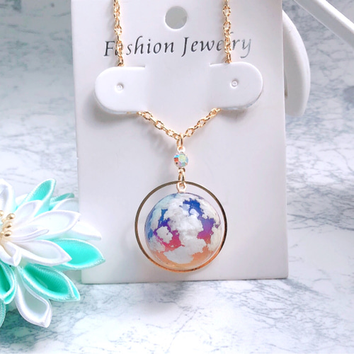 夕焼け雲 ネックレス レジン 球体 丸 ネックレス・ペンダント 夕焼け雲 ネックレス レジン 球体 丸 ネックレス・ペンダント