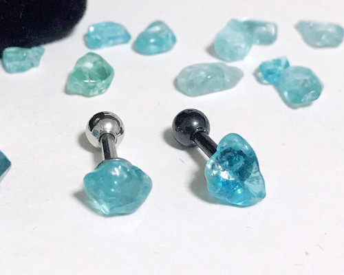 海 空 一粒 エメラルドブルー アパタイト ボディピアス 軟骨ピアス