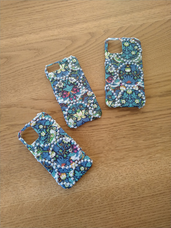 *受注製作*伊勢丹新宿ミナペルホネン*いちご泥棒ネイビーmix*mina perhonen*iPhoneケース* 2枚目の画像