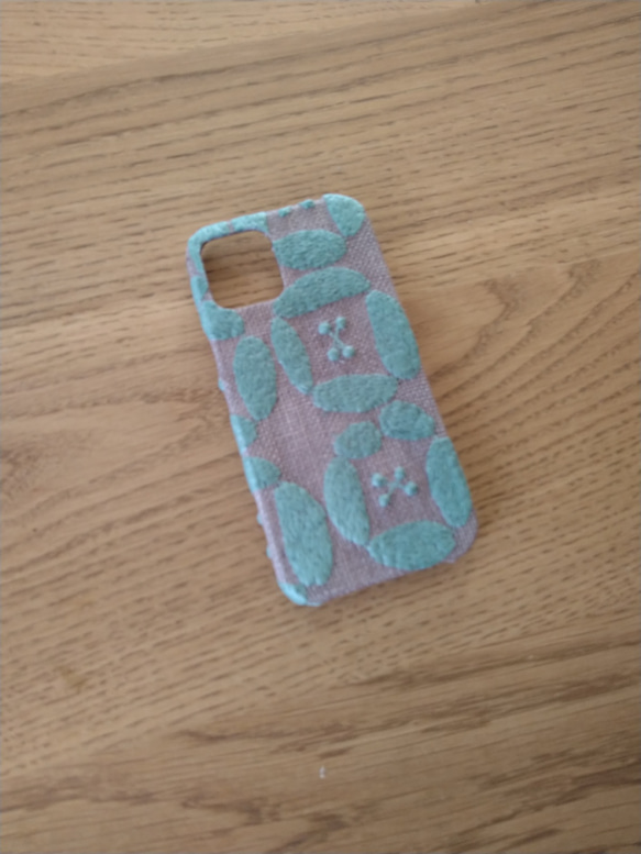 *受注製作*ミナペルホネン*dear*グレー*mina perhonen*iPhoneケース* 2枚目の画像