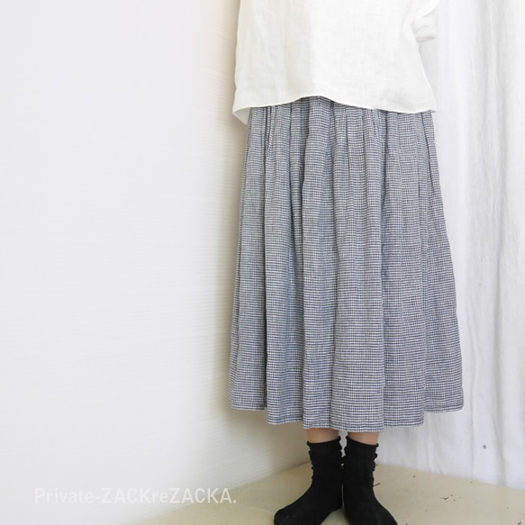 【リメイク予定】リネン100％・軽やかに可愛く・重ね着にもおすすめ・ネイビーギンガムチェック・ギャザースカート 1枚目の画像