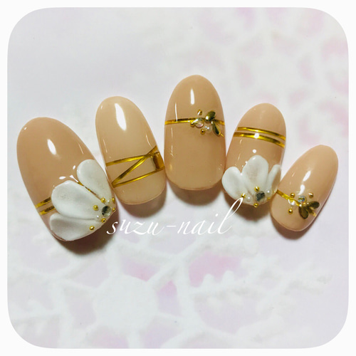 グレージュ フラワー ネイルチップ 新作☆グレージュ×フラワー ネイルチップ（つけ爪） suzu-nail 通販