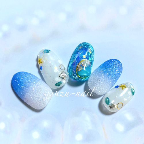 【オーダー専】 ネイルチップ 夏 海 貝殻 パール グラデーション 青 水色 オーダー専】 ネイルチップ 夏 海 貝殻 パール グラデーション