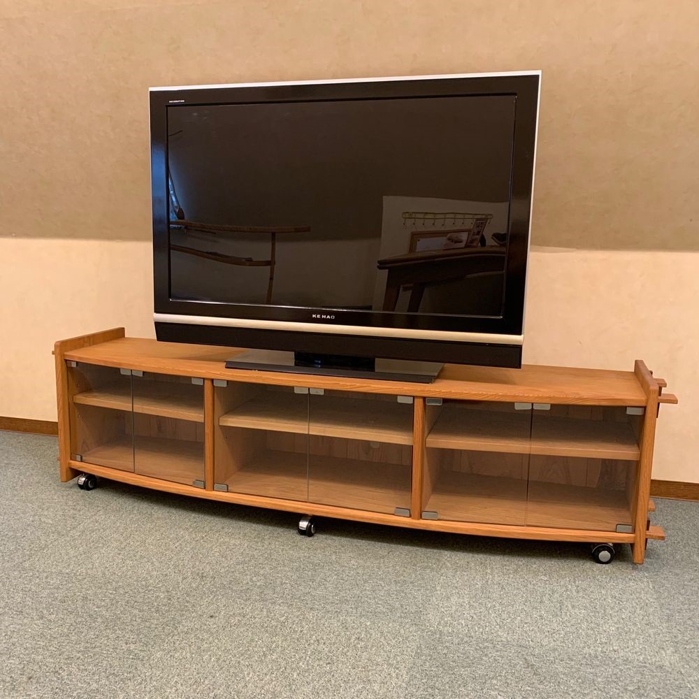 訳あり値下げ！　栗のテレビボード　リビングボード　ガラス扉　キャスター付き