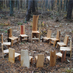 広葉樹の一枚板を使った森の木椅子（koisu) No.003 無垢椅子　子供椅子　飾り椅子　 8枚目の画像