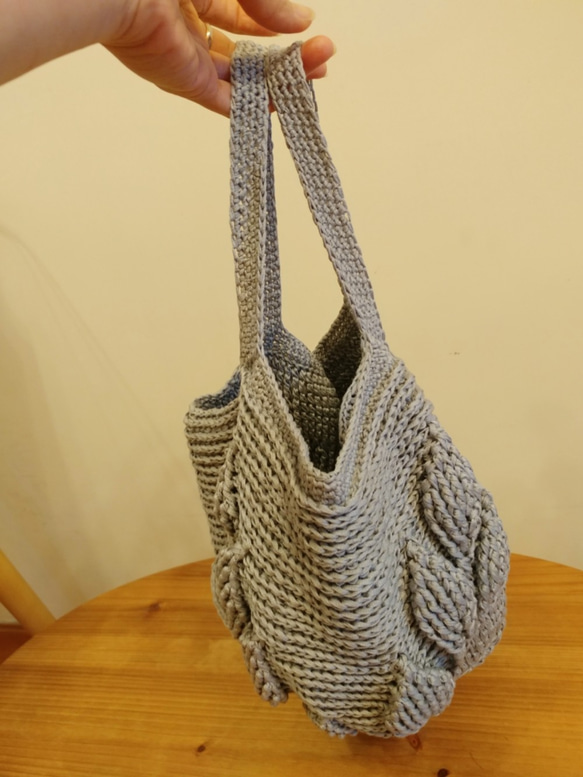 [魅了されすぎた。死ぬほど愛されている]手編みのウールバッグ-立体的なリーフハンドル/ショルダーバッグ 5枚目の画像