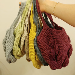 [魅了されすぎた。死ぬほど愛されている]手編みのウールバッグ-立体的なリーフハンドル/ショルダーバッグ 6枚目の画像