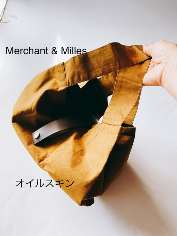 さりげない逸品〜英国老舗Merchant & Milles 贅沢なオイルスキン サブバッグ　使い込むほどに…男女兼用 1枚目の画像