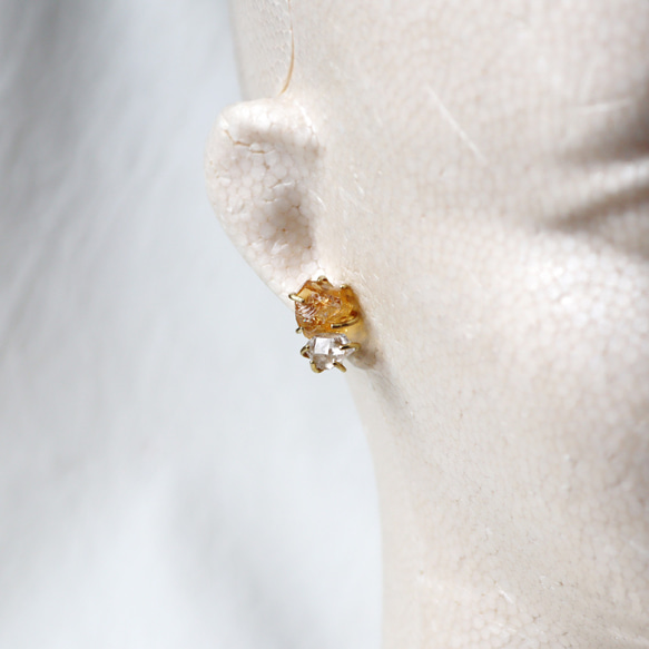 【一点物】原石ベリル・シトリン・ダイヤモンドクォーツのピアス 7枚目の画像