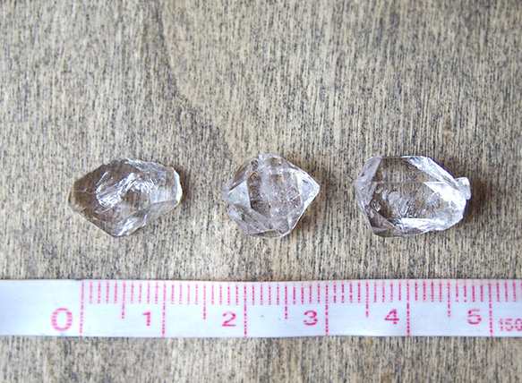 トモ様オーダー　原石のダイヤモンドクォーツのリング・ネックレス 7枚目の画像