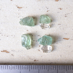 ポポラス様オーダー　原石のグリーンアパタイトとダイヤモンドクォーツのピアス 4枚目の画像