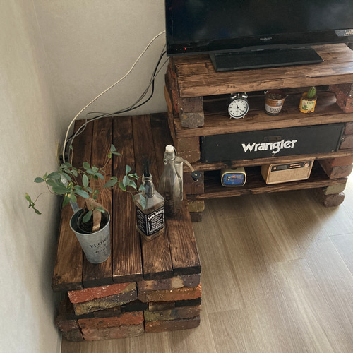 オーダーハンドメイド ブルックリン調コーナーテレビボード 片側4段