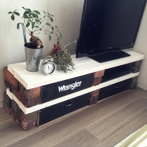 オーダーハンドメイド 北欧調テレビボード 高級ヴィンテージレンガ使用