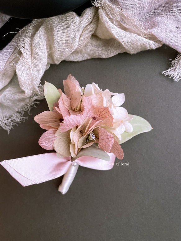 Phoenix hydrangea 永生繡球胸花 / 免費禮盒包裝 第2張的照片