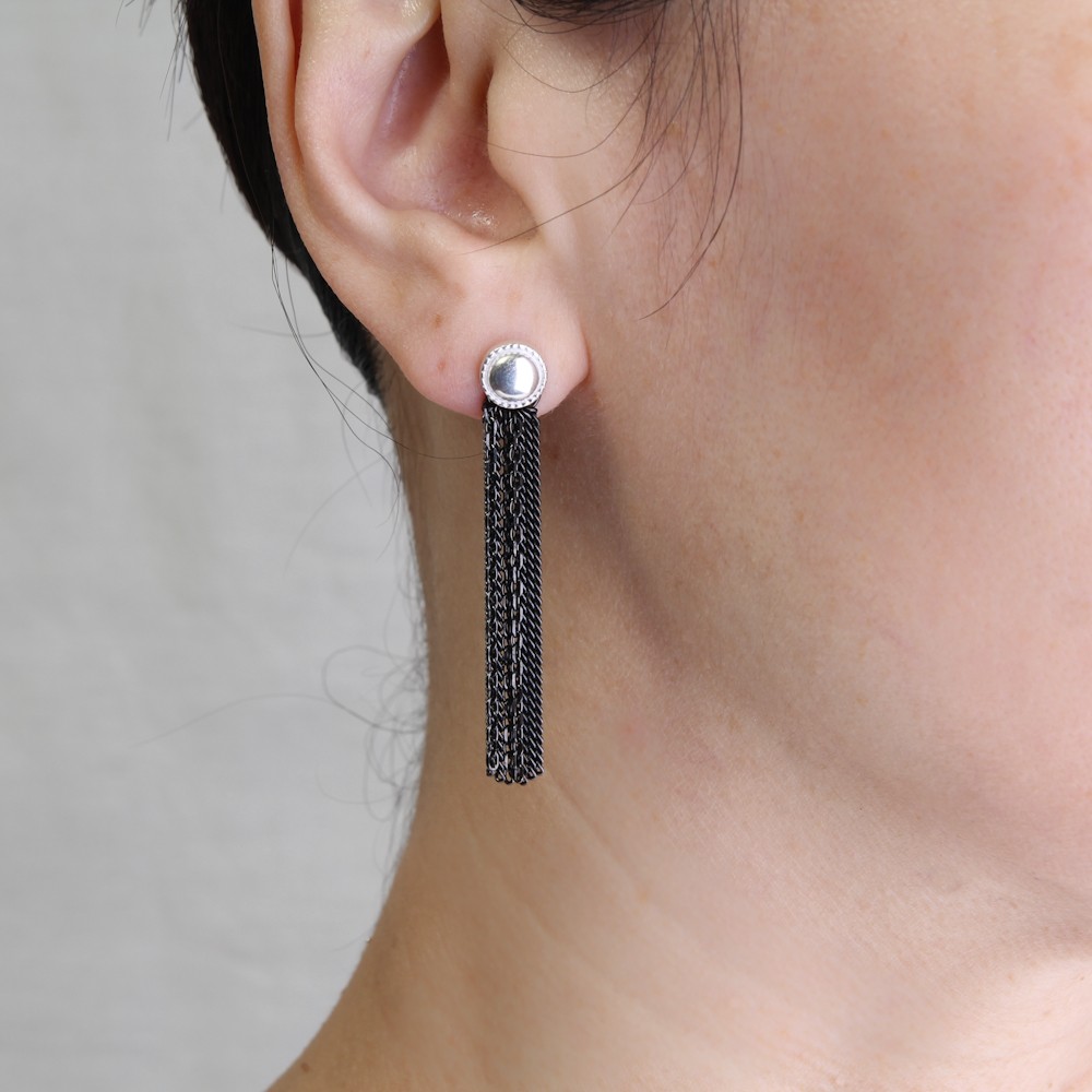 「beard」ピアスチャーム　M　（ブラック）