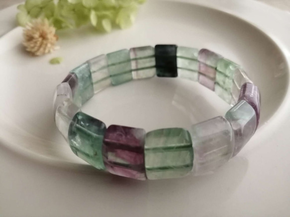 Klee Jewelry ﹡螢石手排  ~負能量清光光~ 第2張的照片